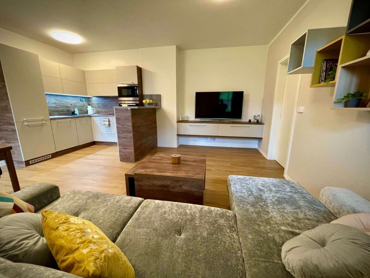 Ferienwohnung Polansky Dvur Velké Karlovice Exterior foto