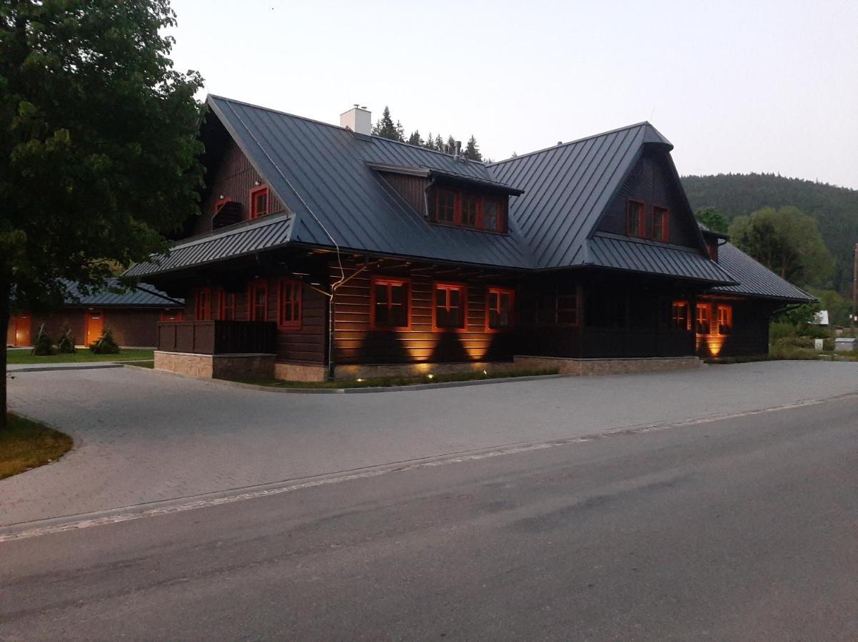 Ferienwohnung Polansky Dvur Velké Karlovice Exterior foto